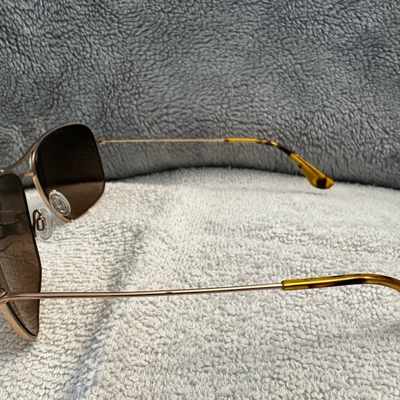 Maui Jim Sunglasses - Picture 3 of 5